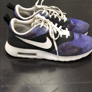 Galaxy Nike Air Max Tavas